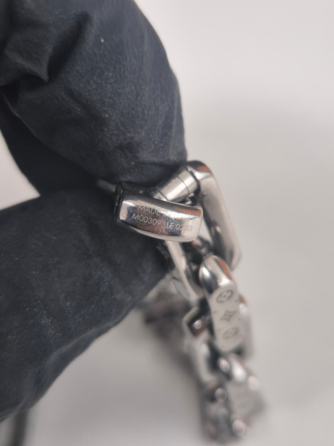 루이비통 버질아블로 체인 팔찌 사이즈 L (S급상태) 크림구매 상품이미지5