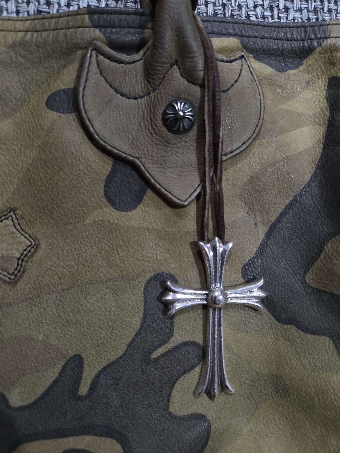 크롬하츠 카모플라쥬 크로스 토트백 × 라지크로스 상품이미지3