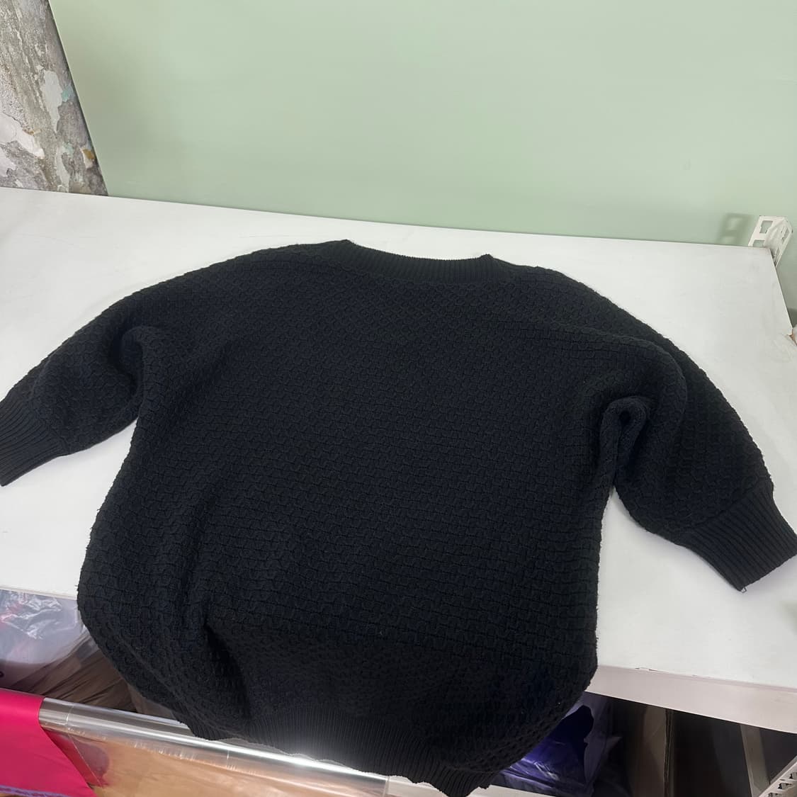 우먼FREE 캘빈클라인 블랙 가오리오버핏 와플 반팔니트 상품이미지5