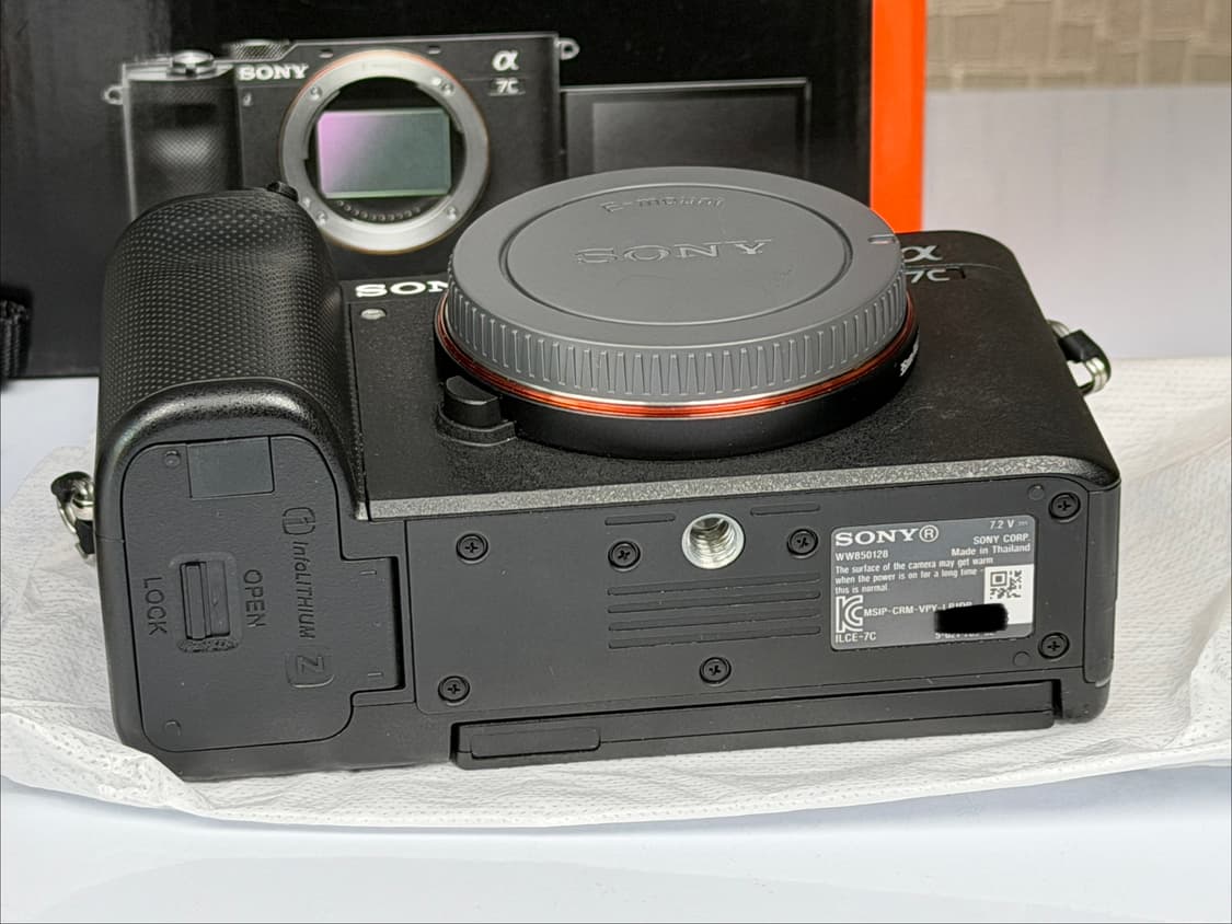 소니 A7C 블랙 미러리스 풀프레임 카메라 바디 상품이미지4