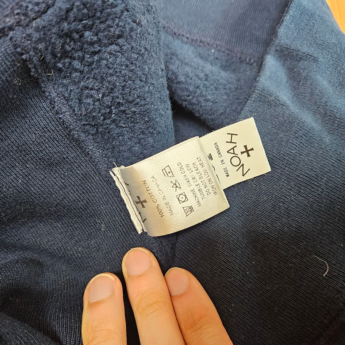 노아 NOAH 네이비 후드티 상품이미지5