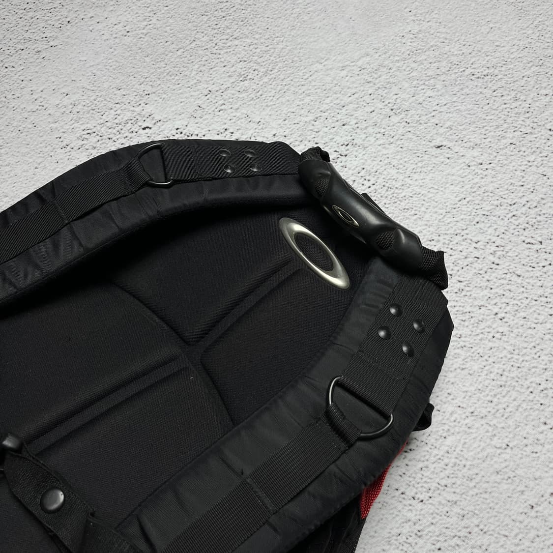 Vintage 00s Oakley Icon Backpack 2.0 상품이미지7