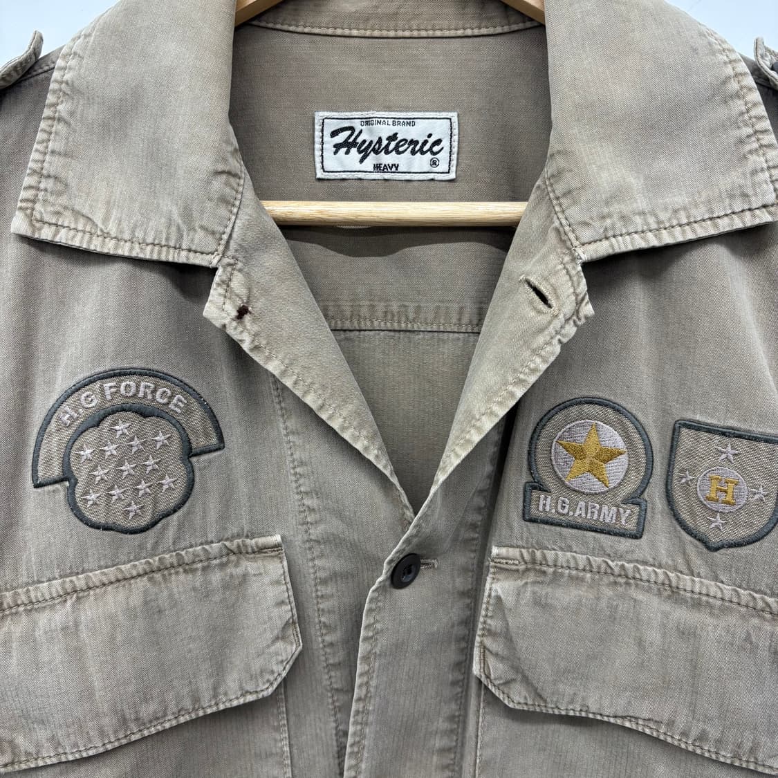 히스테릭 글래머 패치 셔츠 카키 남/S 상품이미지3