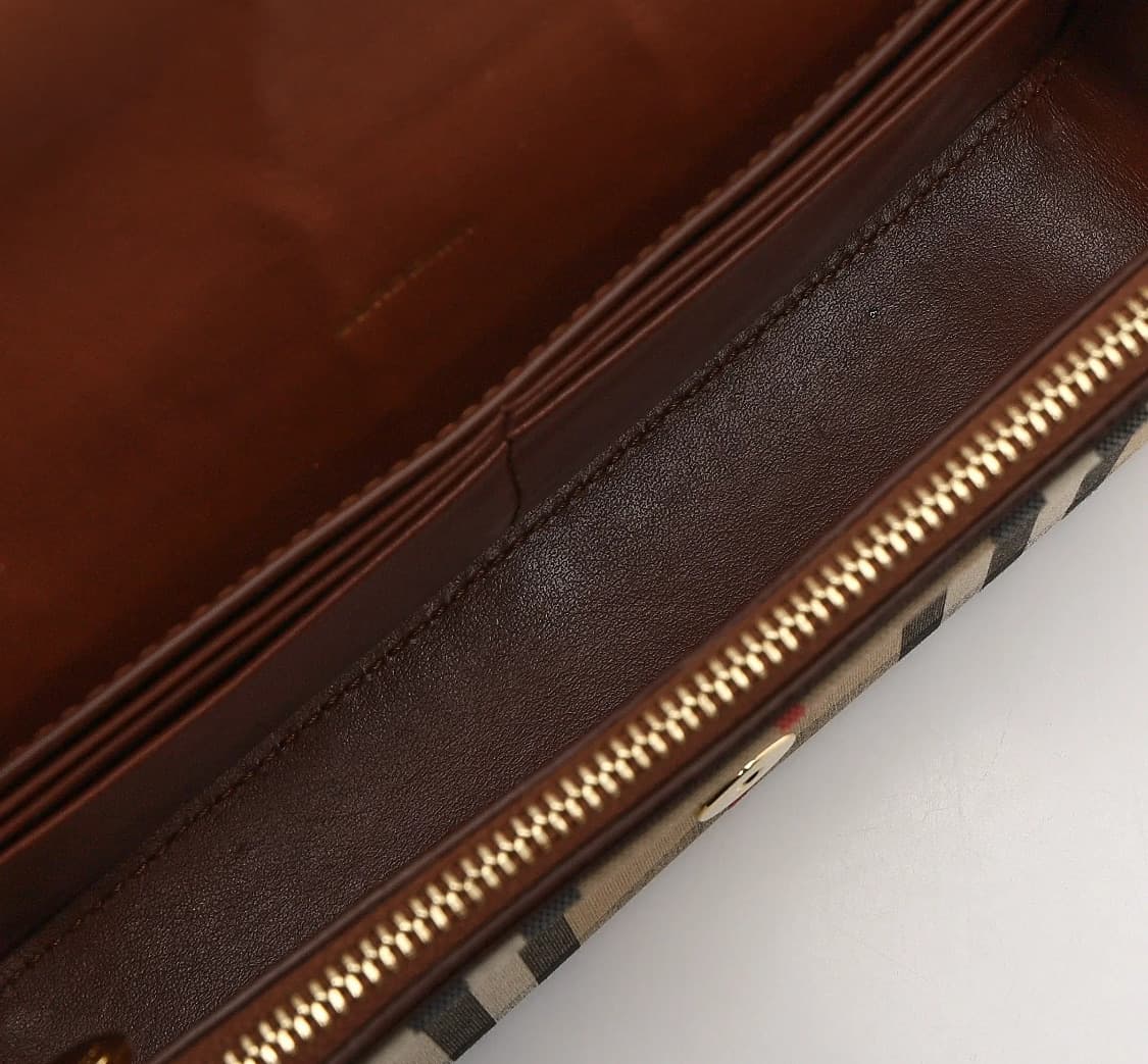 [S급] 버버리 빈티지 체크 햄프셔 크로스백 판매합니다!!! 상품이미지5