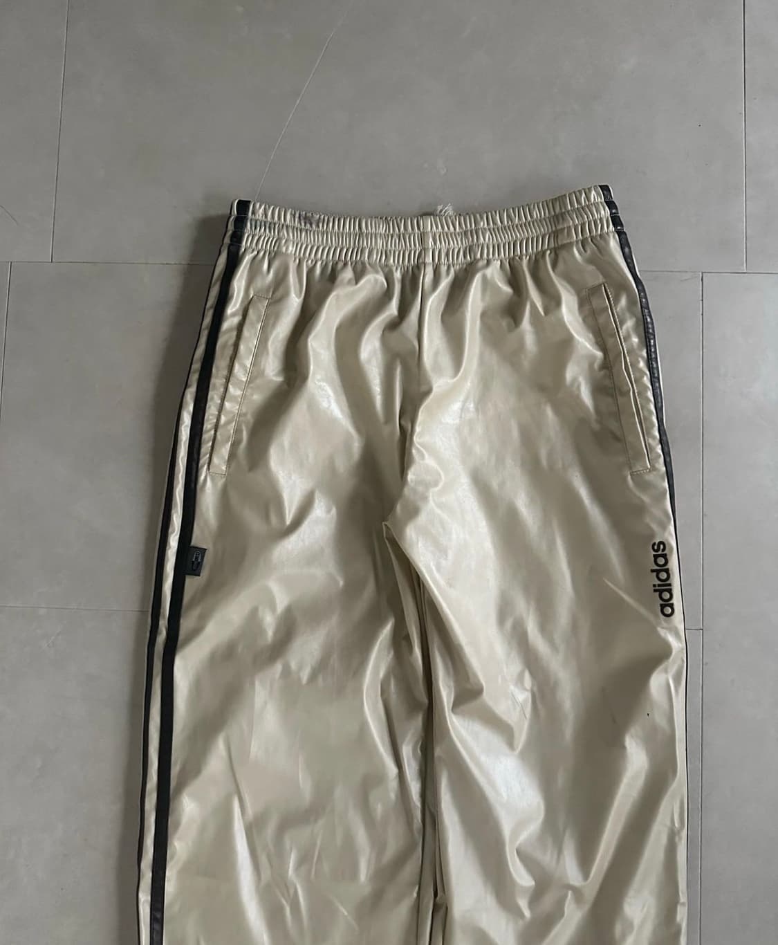 beige leather jogger pants 상품이미지7