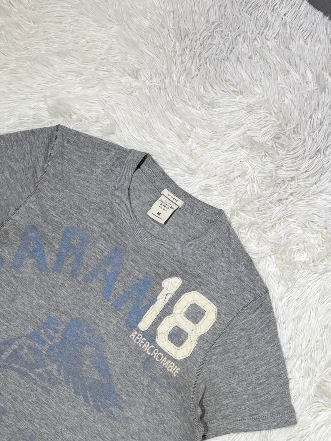 아베크롬비 그레이 반팔 상품이미지4