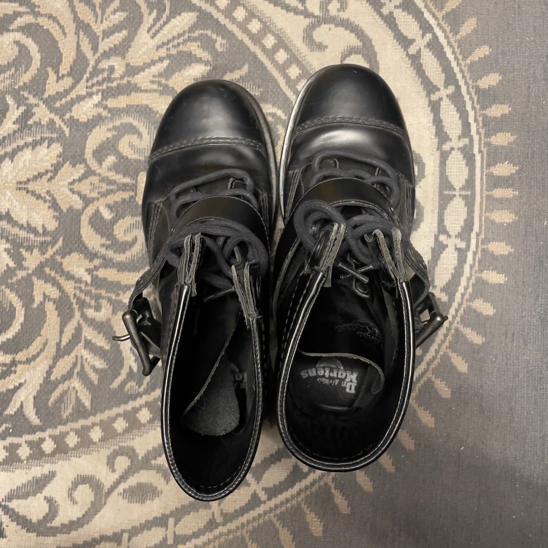 닥터마틴 트라이엄프 1460 블랙 부츠 상품이미지4