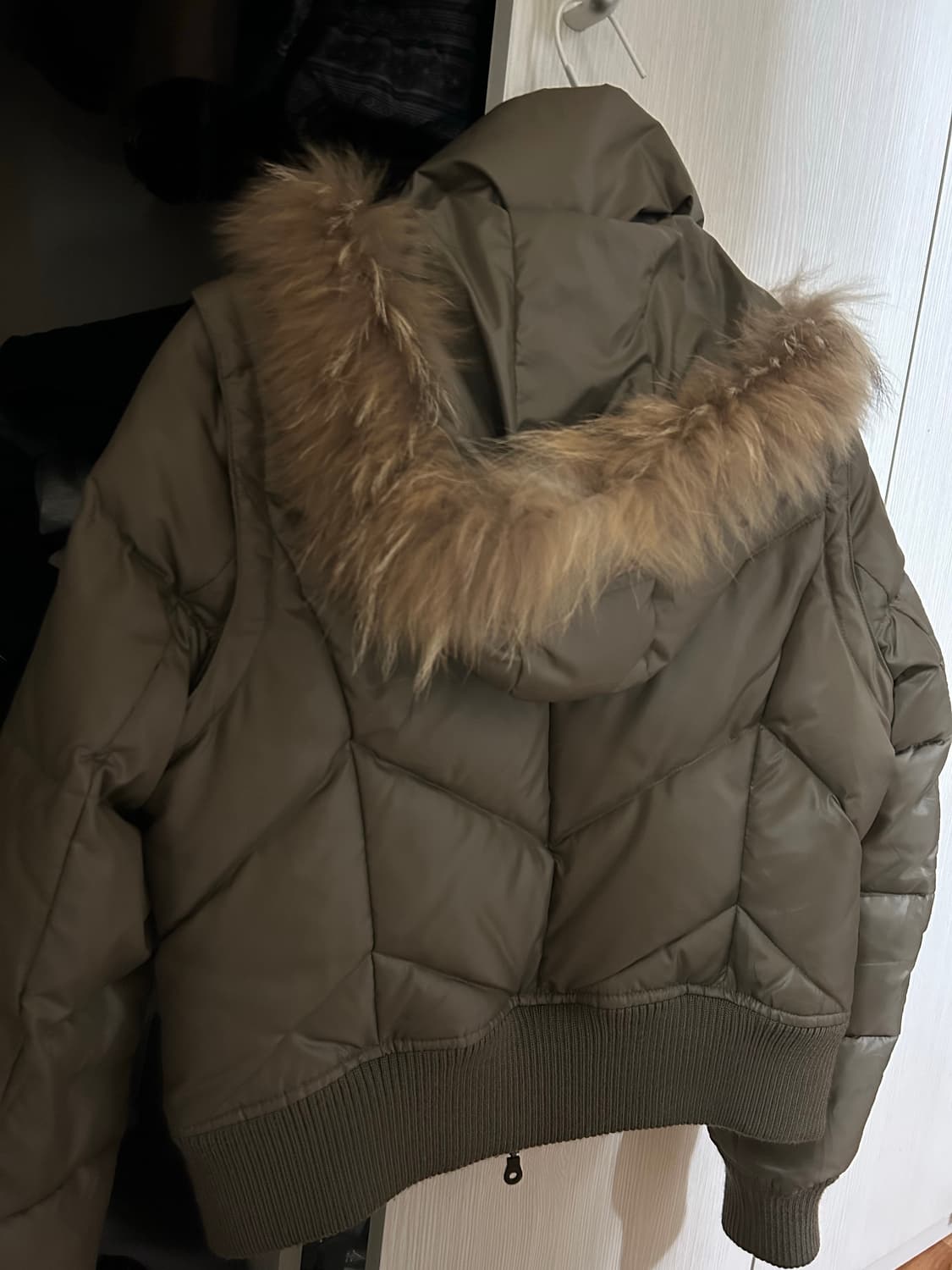 무료배송) y2k숏패딩 투웨이/모자 탈부착, 패딩조끼로도 연출가능 상품이미지2