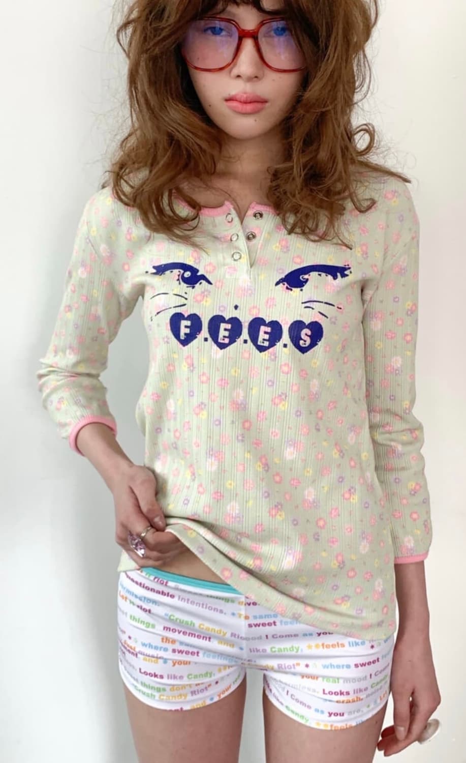 샵페어리 fees kitty botton flower top 상품이미지1