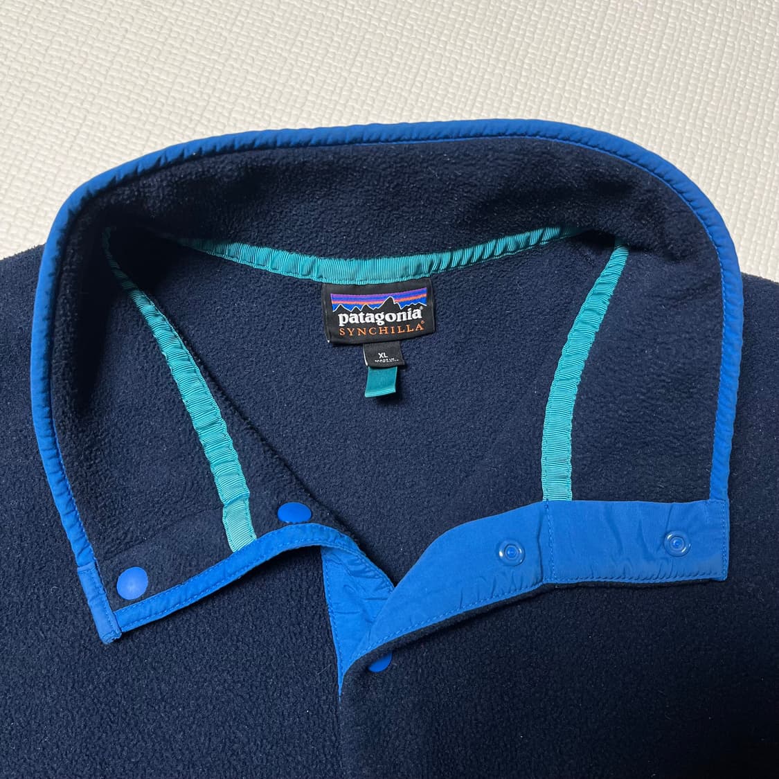 파타고니아 신칠라 네이비/레드 상품이미지3