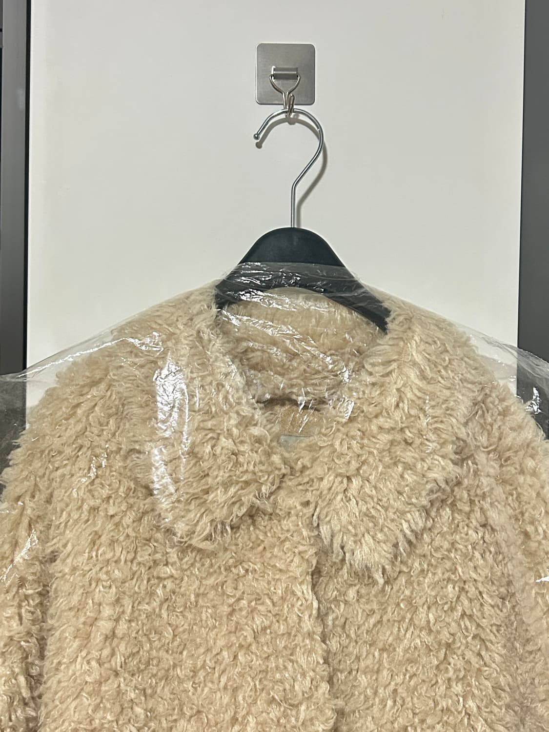 EQL essentials fur jacket 퍼자켓 상품이미지3