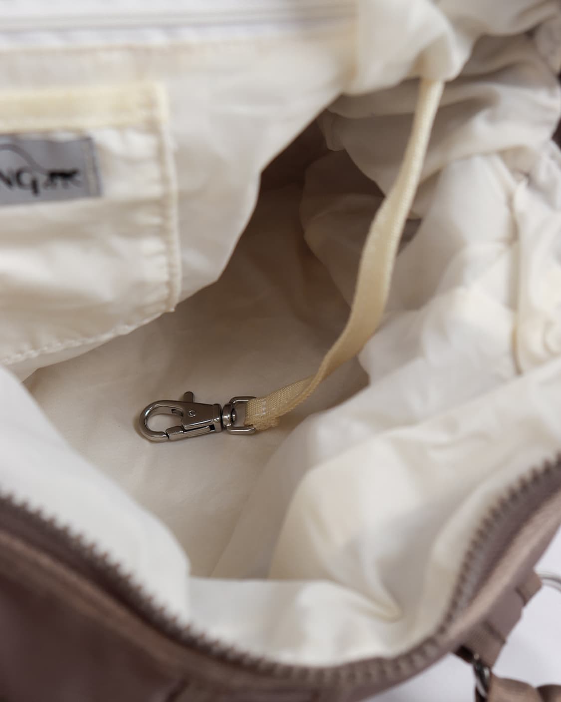 [KIPLING] 토프 브라운 나일론 토트백 상품이미지9