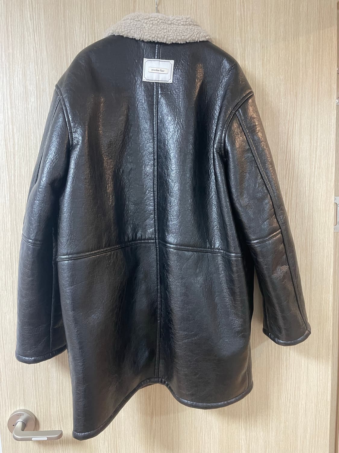 오버듀플레어 무스탕 상품이미지2