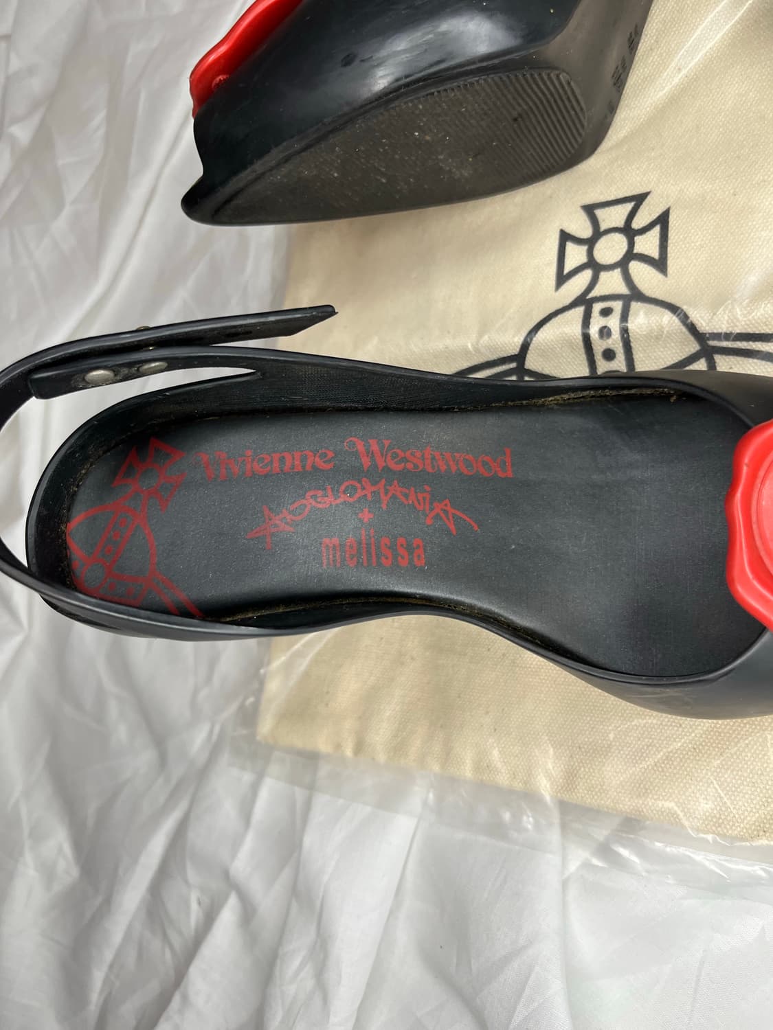 비비안웨스트우드 x 멜리사 Orb 힐 슬랭백 펌프스 상품이미지3