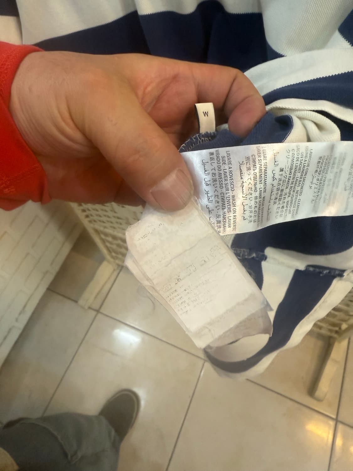 105 정품 구찌 인터로킹 반팔 팝니다 상품이미지6