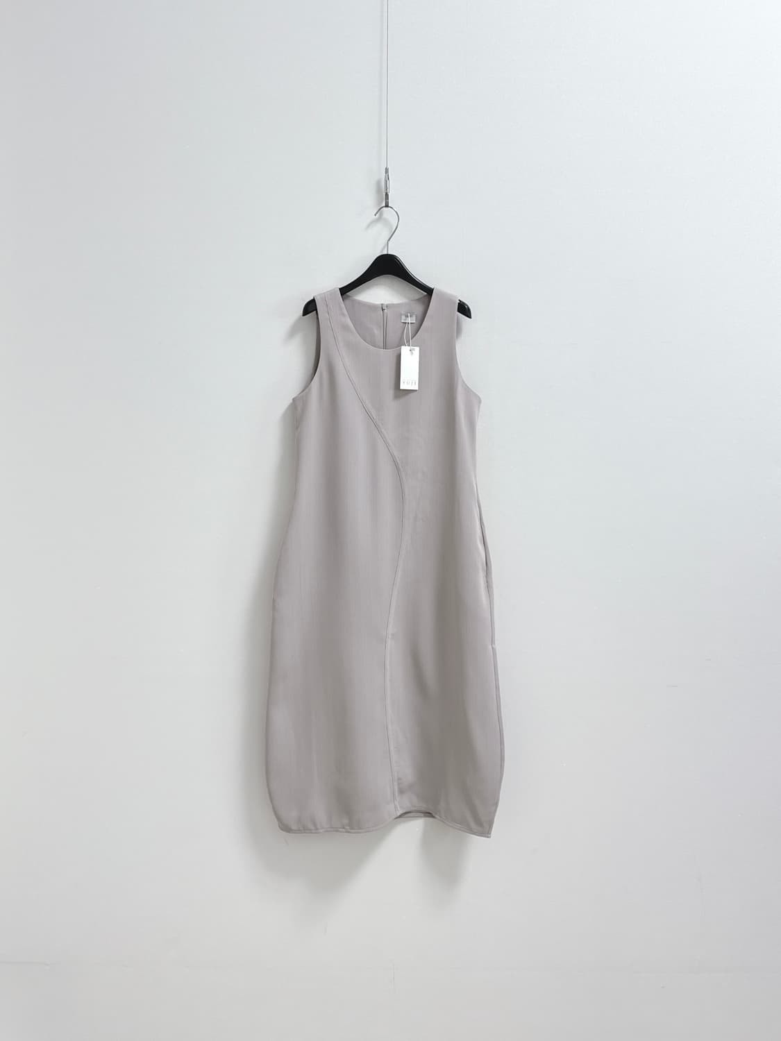 Yuje 슬리브리스 원피스 상품이미지1