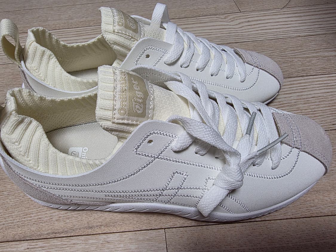 오니츠카타이거 스크로우 스니커즈 아이보리 베이지 상품이미지1