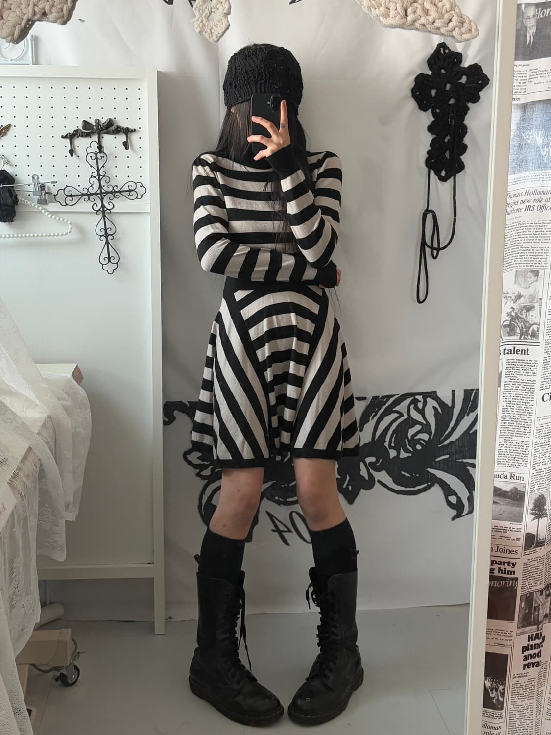 • striped turtleneck flared knit dress 상품이미지2