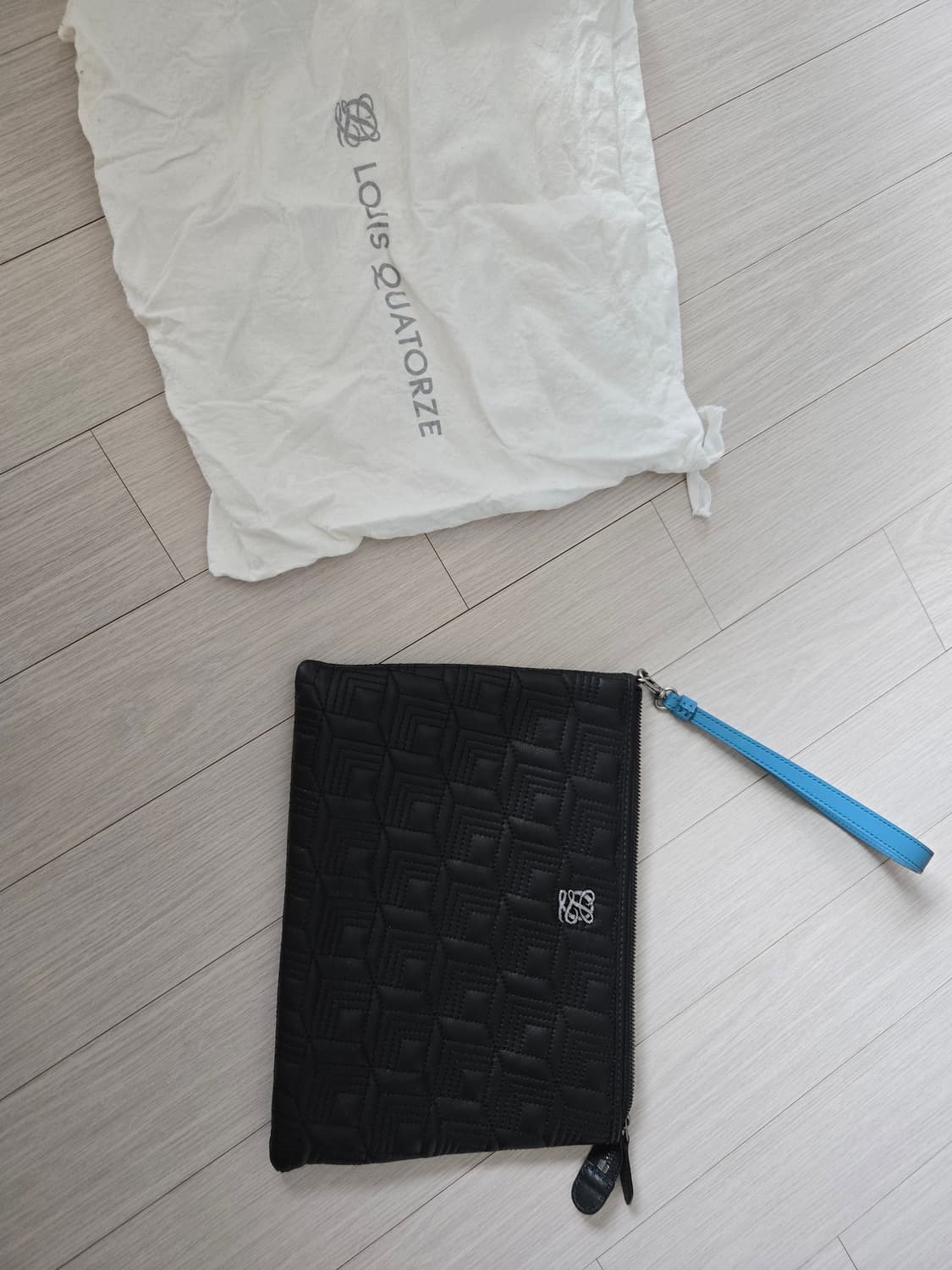 루이까또즈 클러치백 상품이미지6