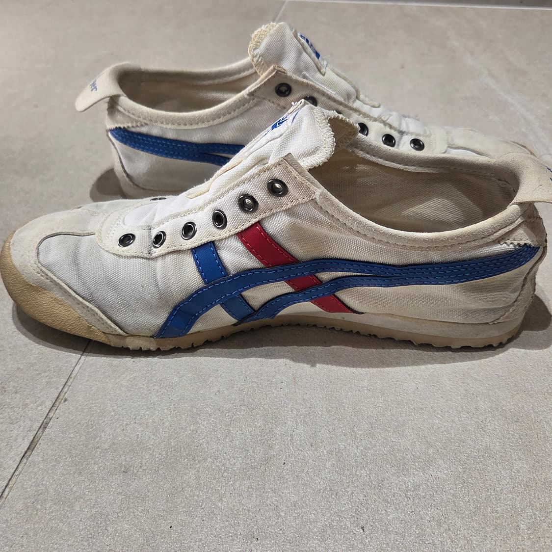 오니츠카타이거 멕시코66 슬립온 흰파빨 230size 상품이미지5