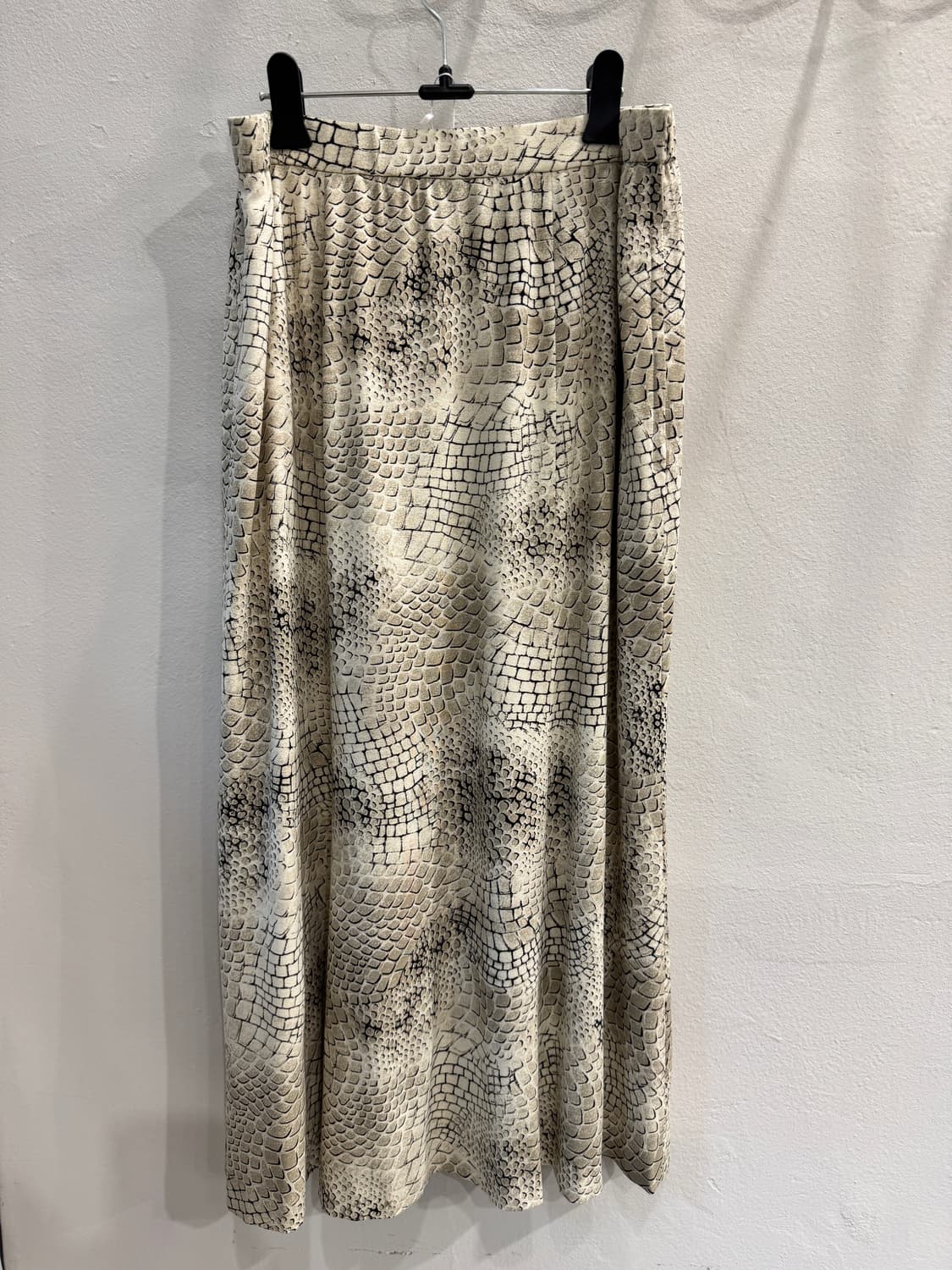 japan vintage 뱀피 스판미디 SK 상품이미지1