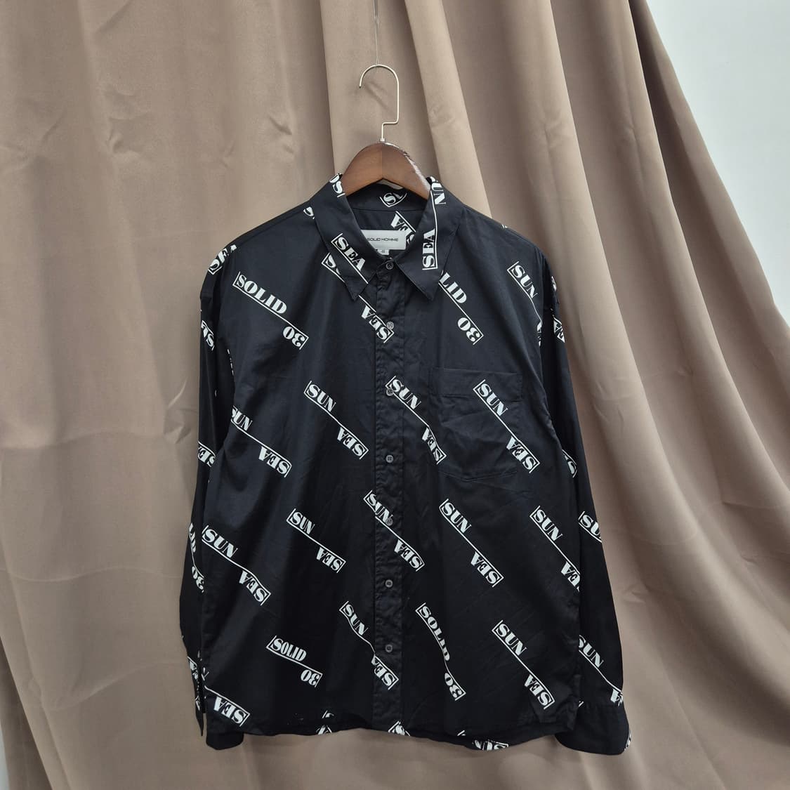 솔리드옴므 레터링 패턴 셔츠 48 상품이미지1