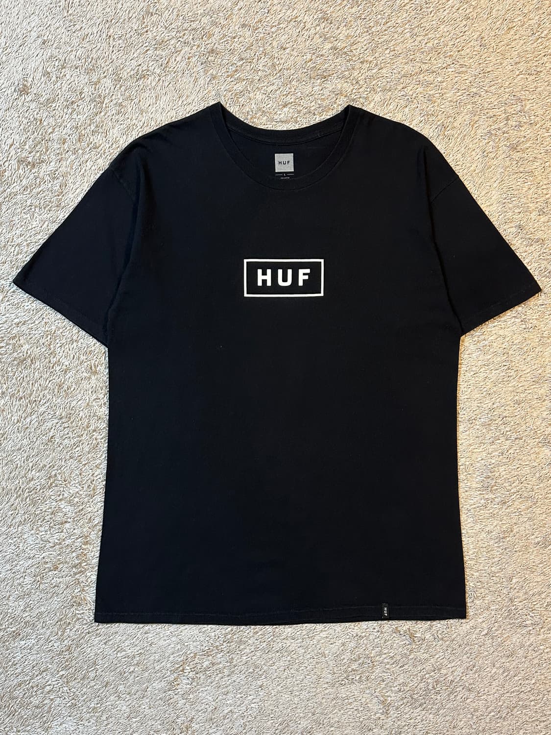 허프 HUF 백프린팅 반팔 티셔츠 블랙 상품이미지2
