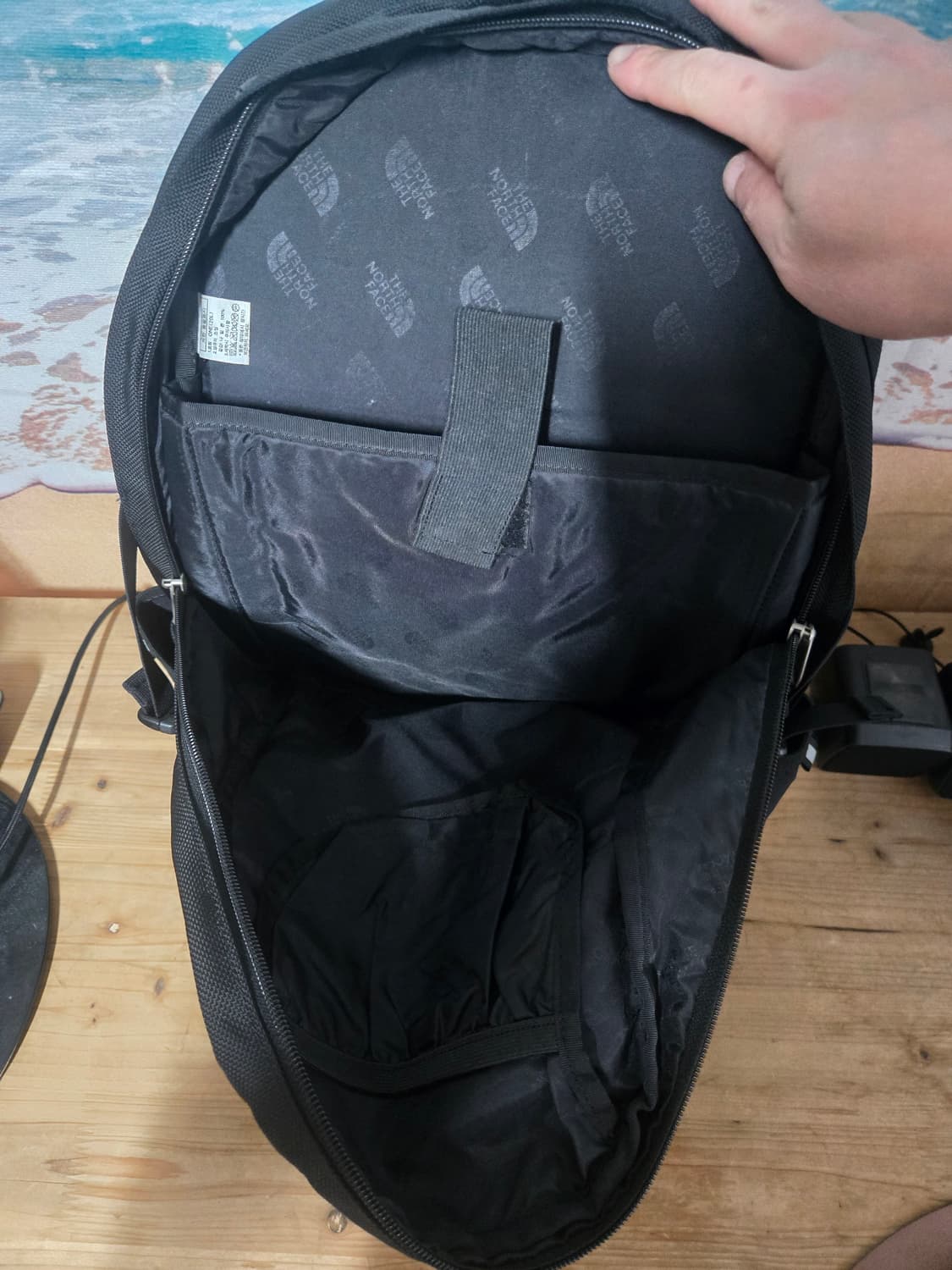 노스페이스 커뮤터 백팩 20L 상품이미지2