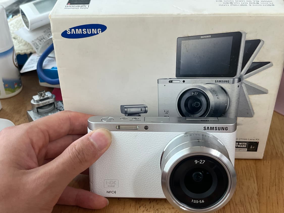 삼성 NX mini 미러리스 카메라 화이트 상품이미지3