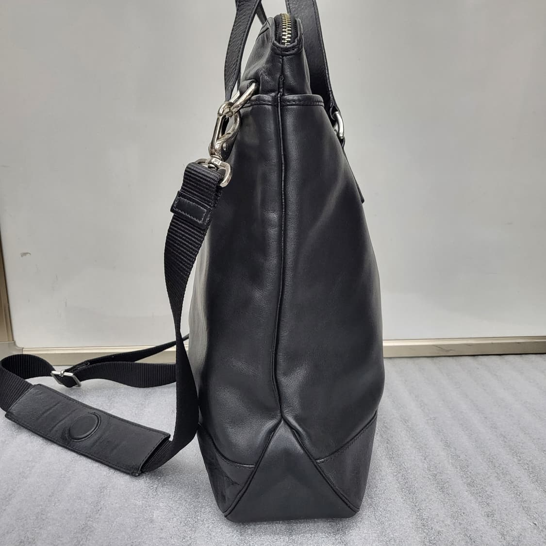 COLE HAAN 콜한 대형 천연가죽 토트백 38x41x11cm 상품이미지3
