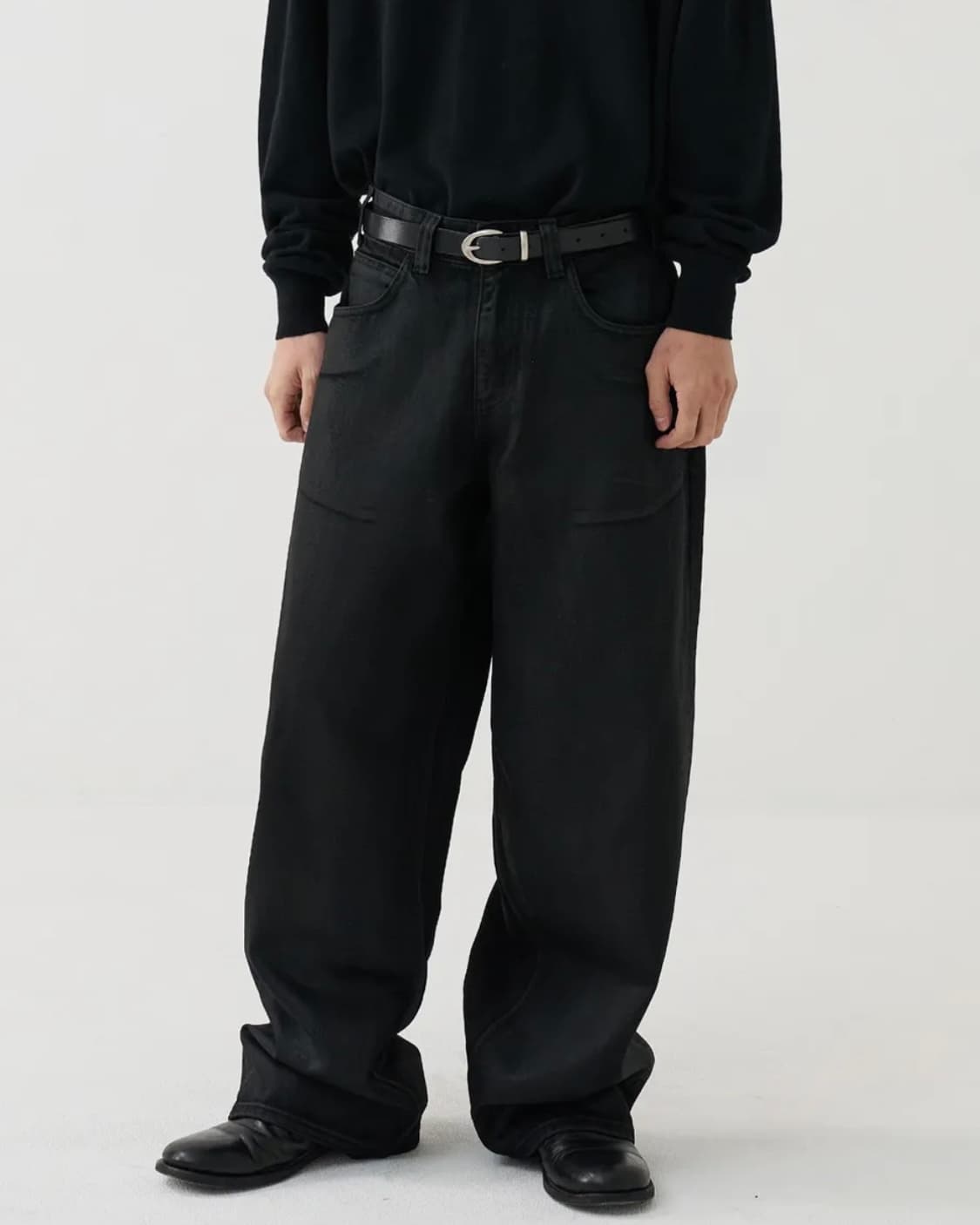 노운 25fw 코팅 데님 팬츠 상품이미지1