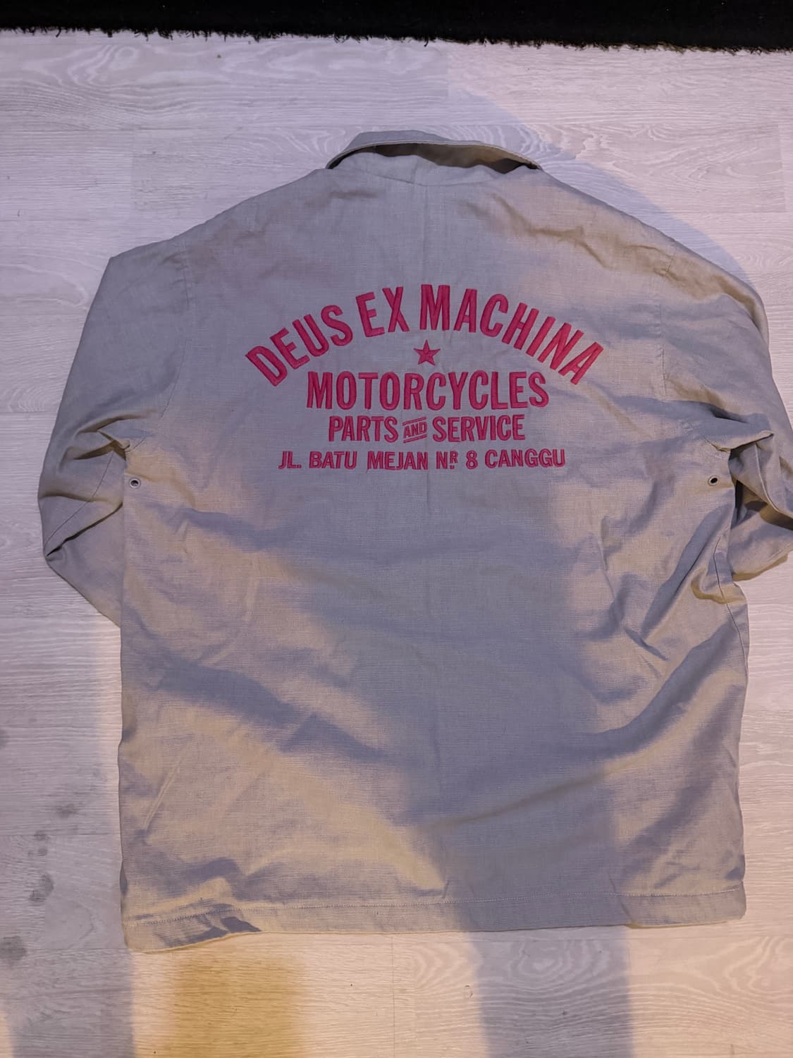 데우스 코치자켓 판매합니다 상품이미지2