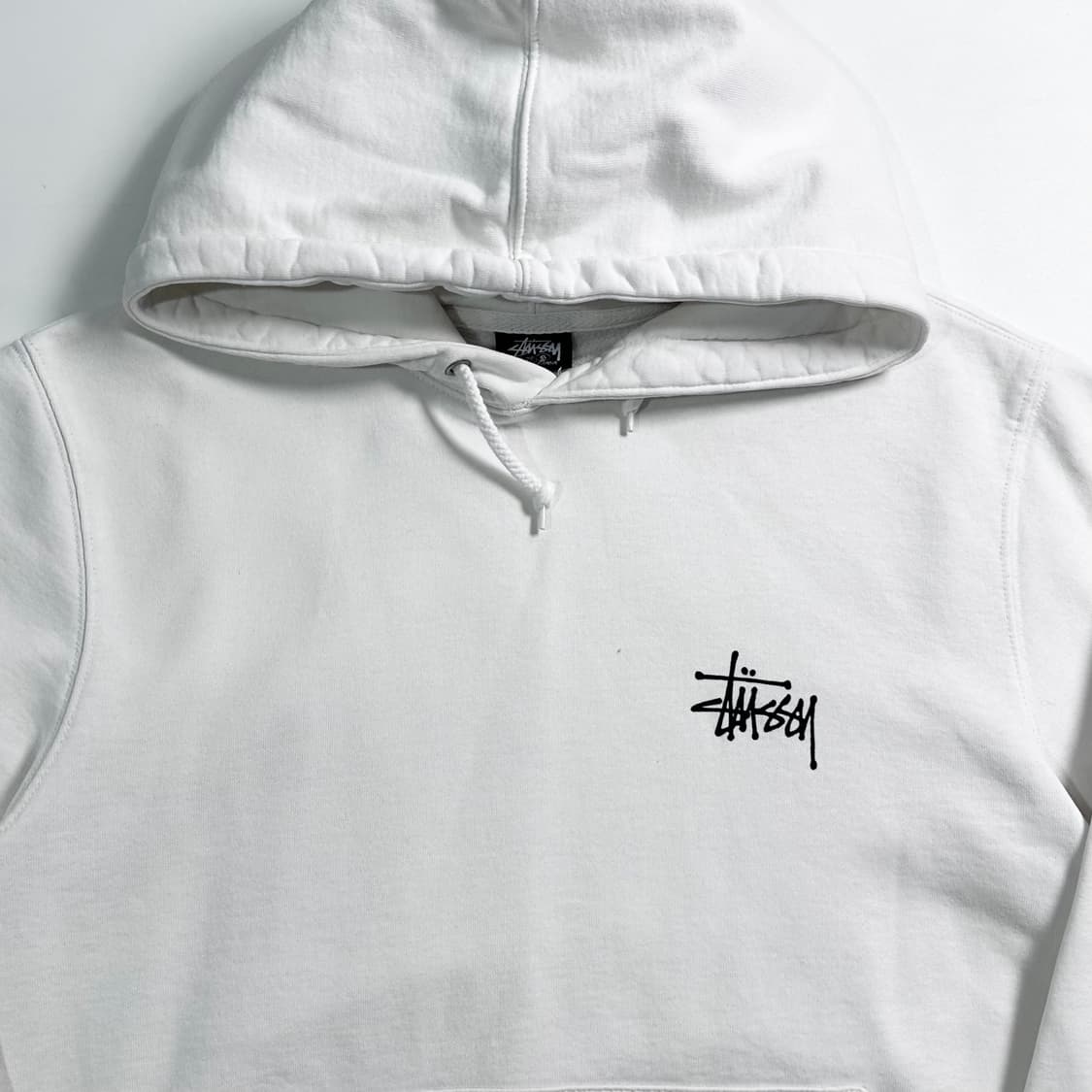 스투시 스탁로고 화이트 후드티 상품이미지2
