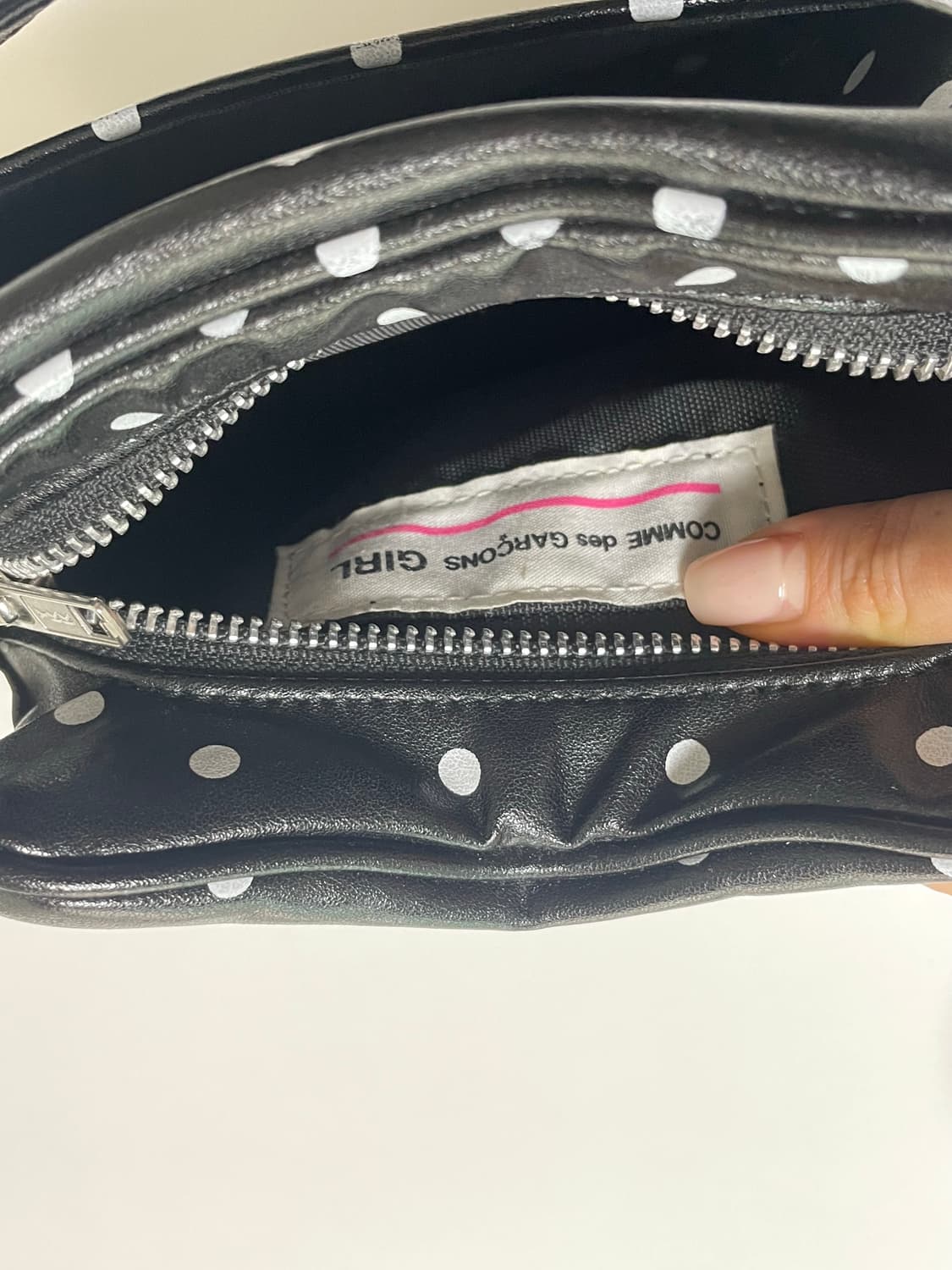 꼼데가르송 걸 도트 크로스백 상품이미지7