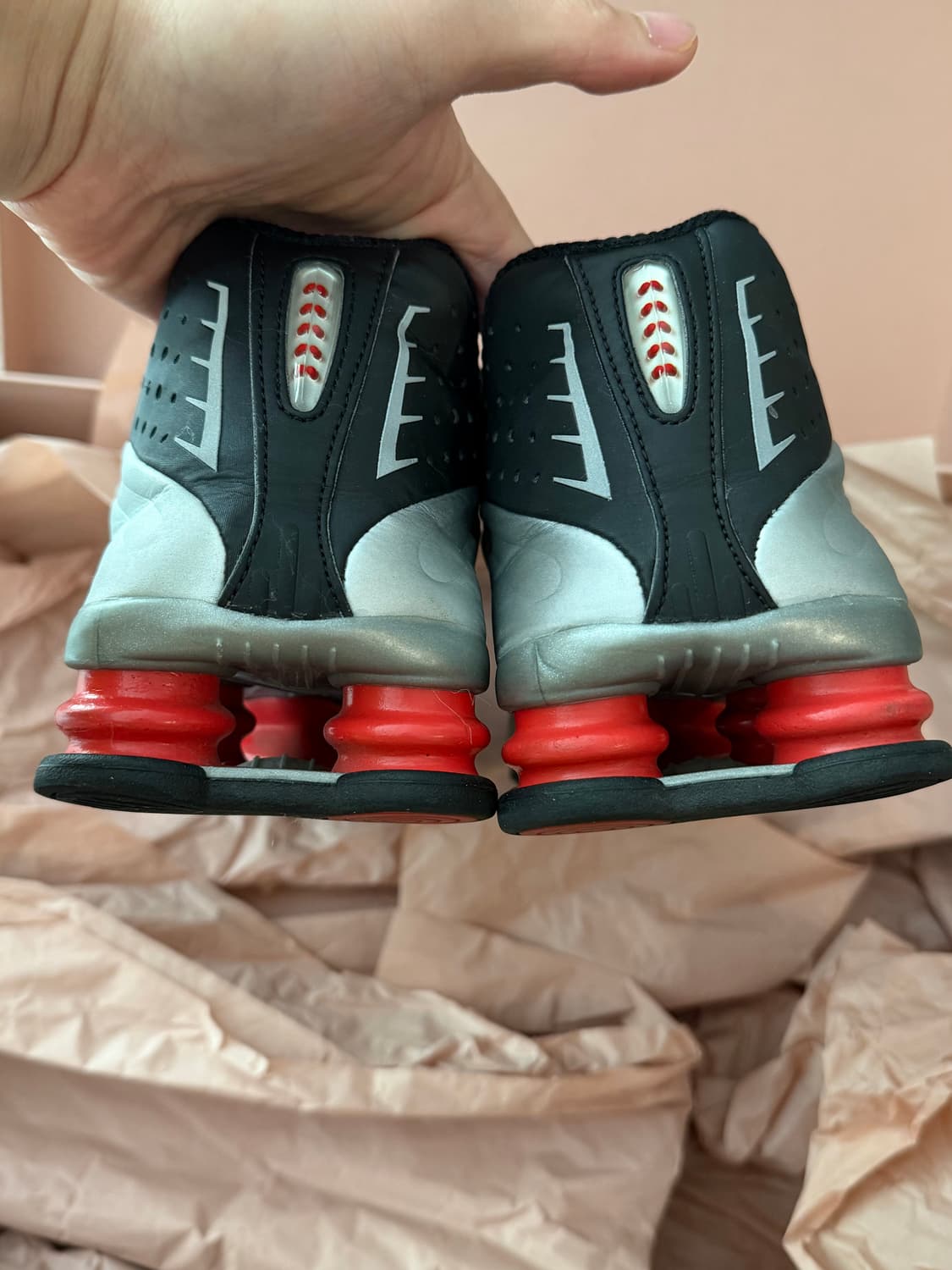 나이키 샥스 R4 블랙/메탈릭 실버 2018 285mm 상품이미지6