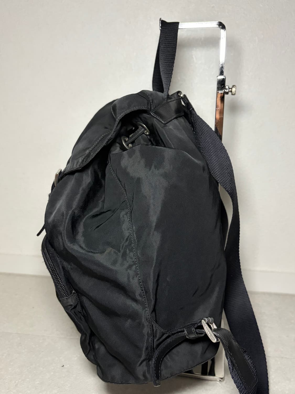 (정품)(미디움) 프라다 포코노 나일론 백팩 상품이미지4