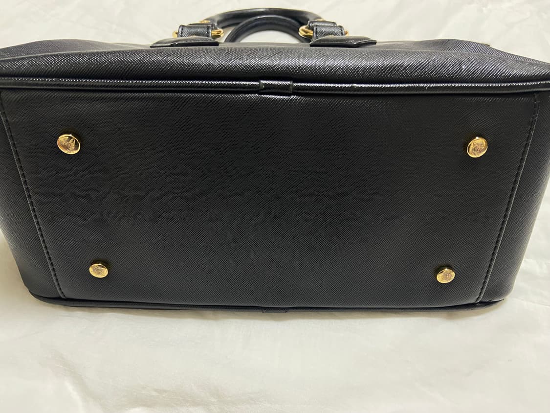 비비안웨스트우드 블랙 금장 토트백 상품이미지10