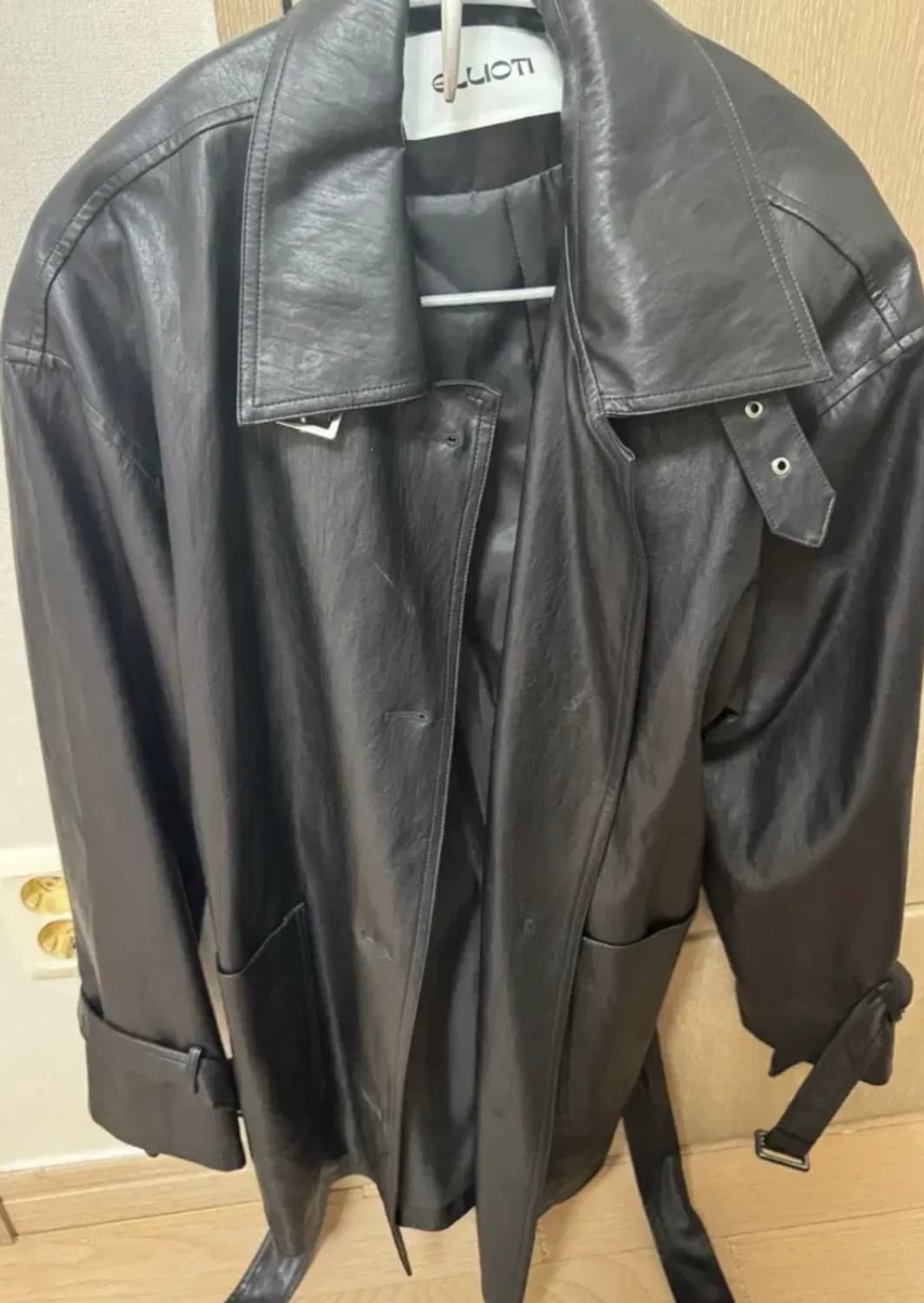엘리오티 Leather Trench Coat 상품이미지4