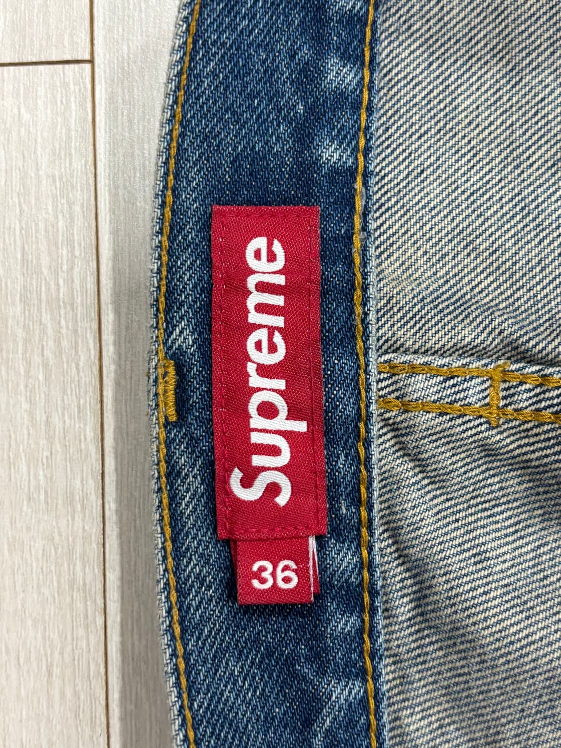 슈프림 배기 진 워시드 인디고 (24FW) 상품이미지5