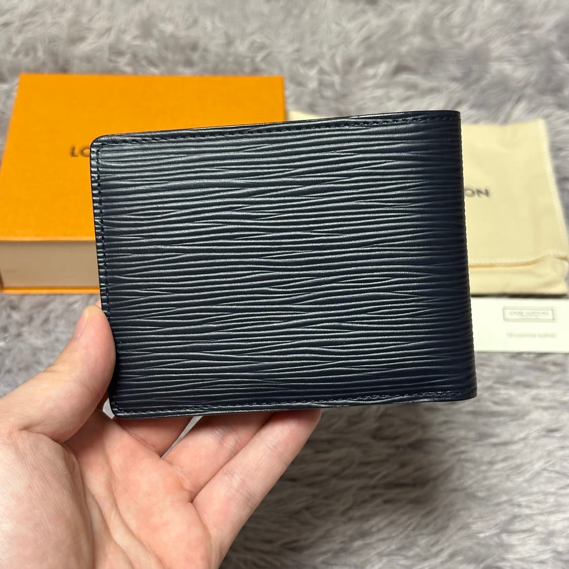 [풀구성] 루이비통 에삐 멀티플 월릿 반지갑 네이비 상품이미지2