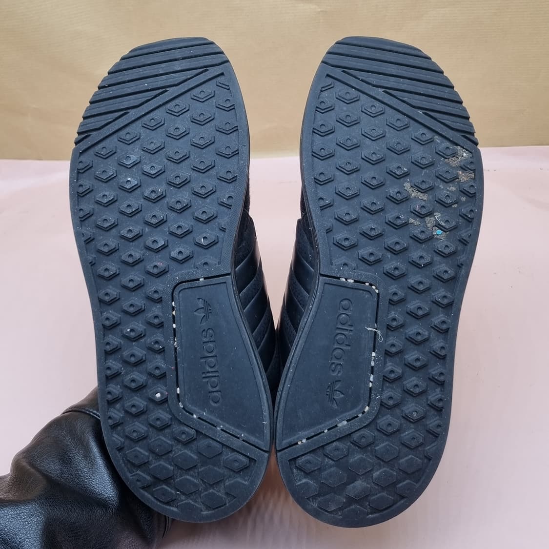 아디다스 엑스플로러 여성운동화235 상품이미지3