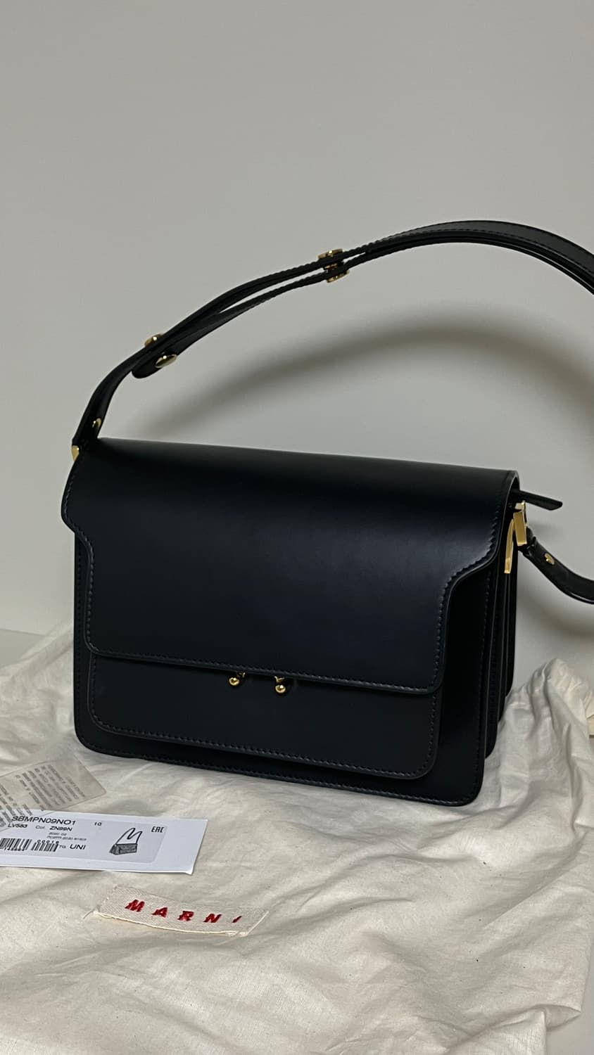마르니 트렁크백 M 카프스킨 블랙 상품이미지2