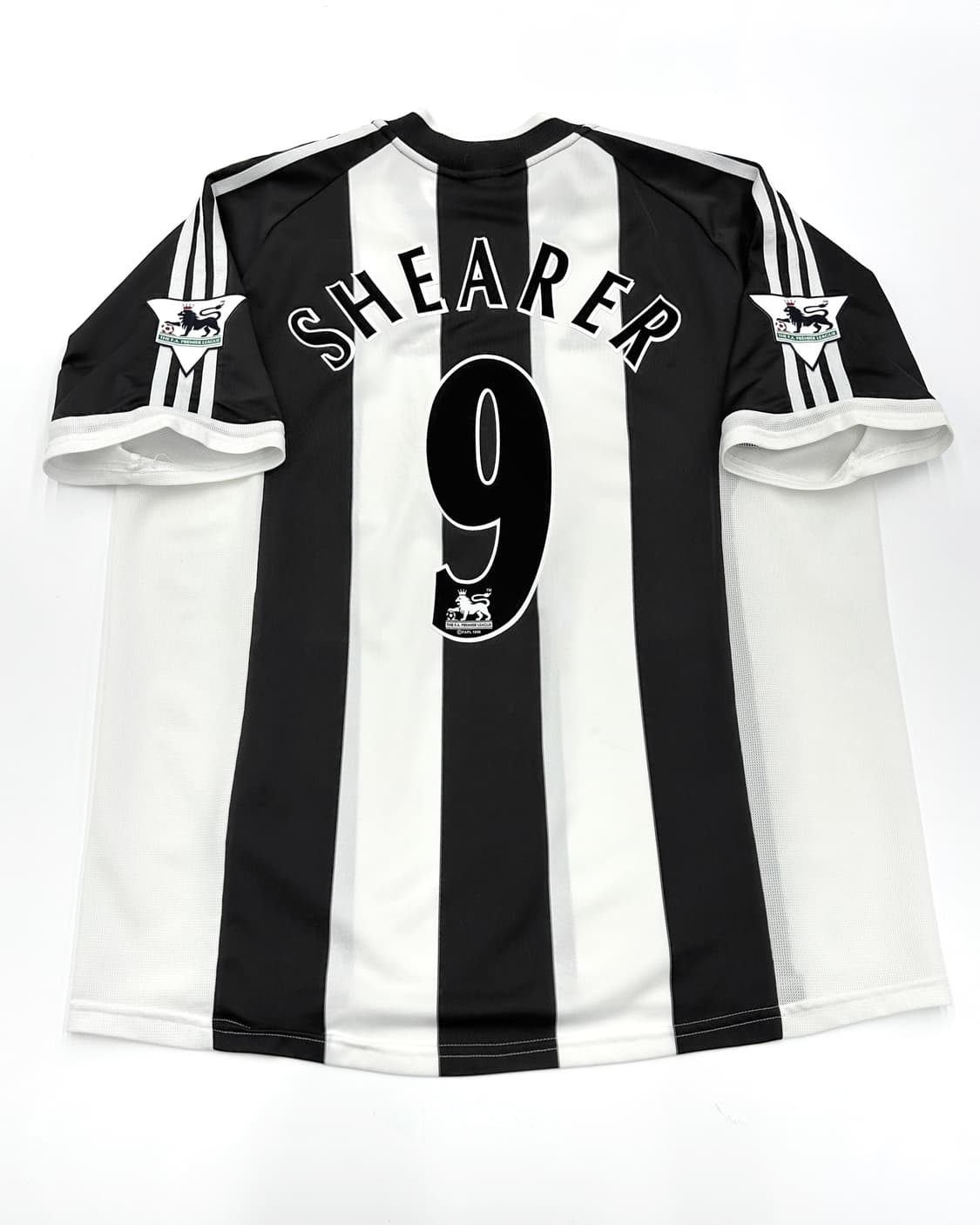 아디다스 01-03 뉴캐슬 홈 리그킷 앨런 시어러 상품이미지2