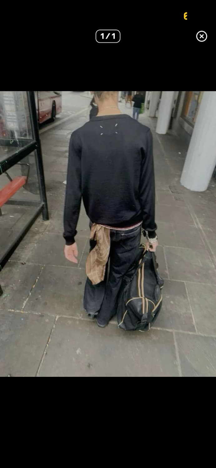 마르지엘라 레이스 포인트 브이넥니트 삽니다. 상품이미지1