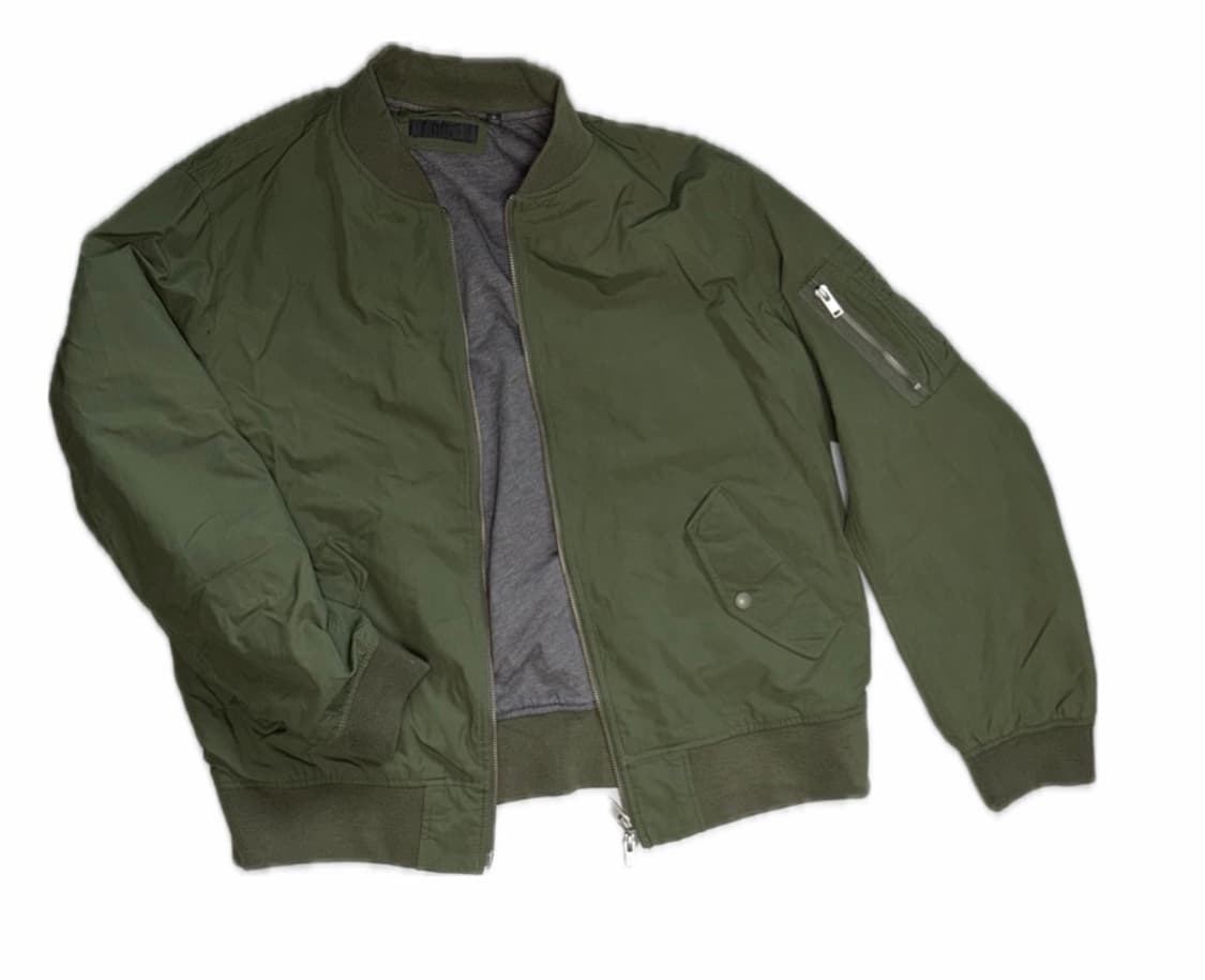 유니클로 투웨이 ma-1 항공점퍼 상품이미지5