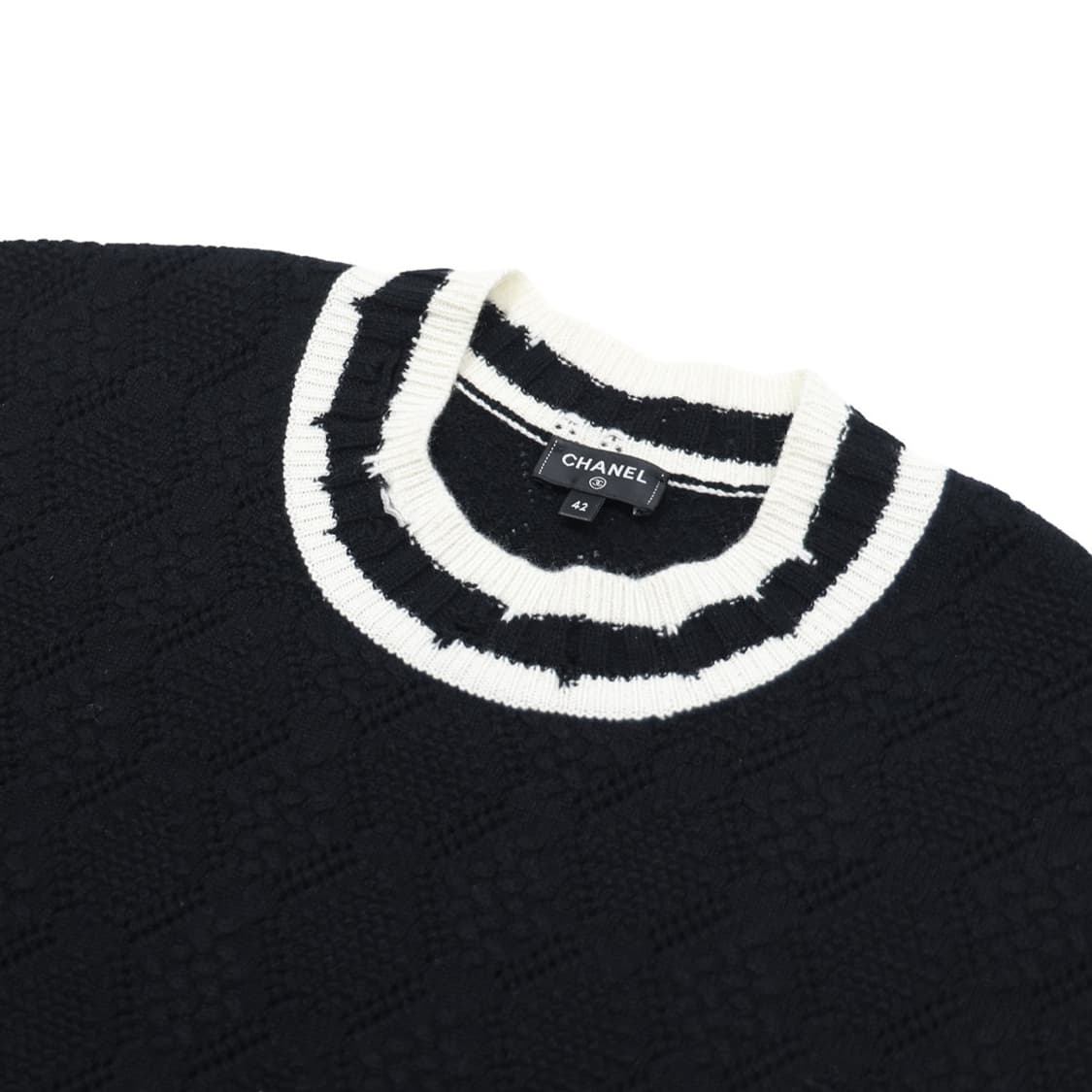 샤넬 P72090 니트 스웨트 셔츠 블랙  상품이미지2
