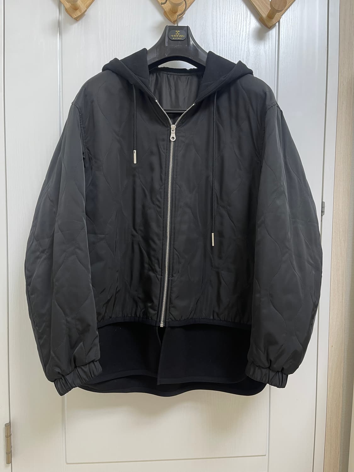 [거의 새것] 솔리드옴므 블랙 퀼팅 후드 집업 자켓 50사이즈 상품이미지1
