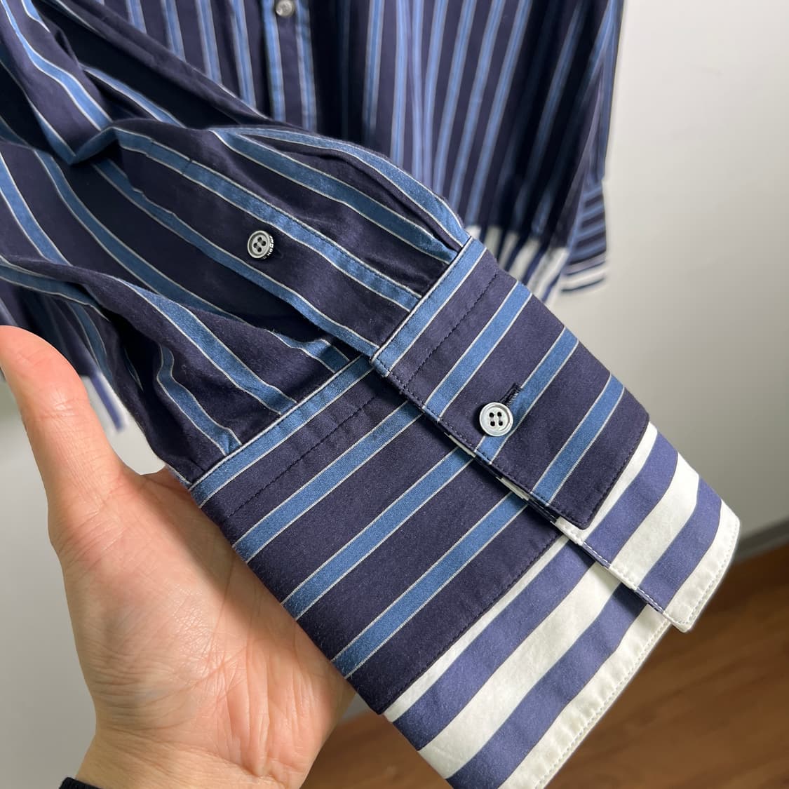 솔리드옴므 네이비 스트라이프 더블 레이어드 셔츠 48 상품이미지8