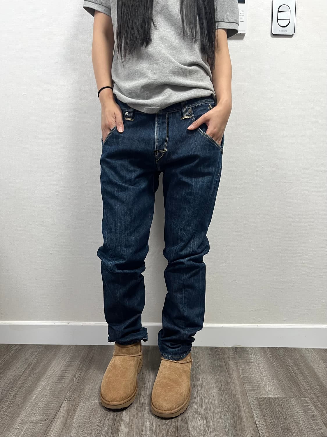 [32] 리바이스 엔지니어드진 상품이미지1