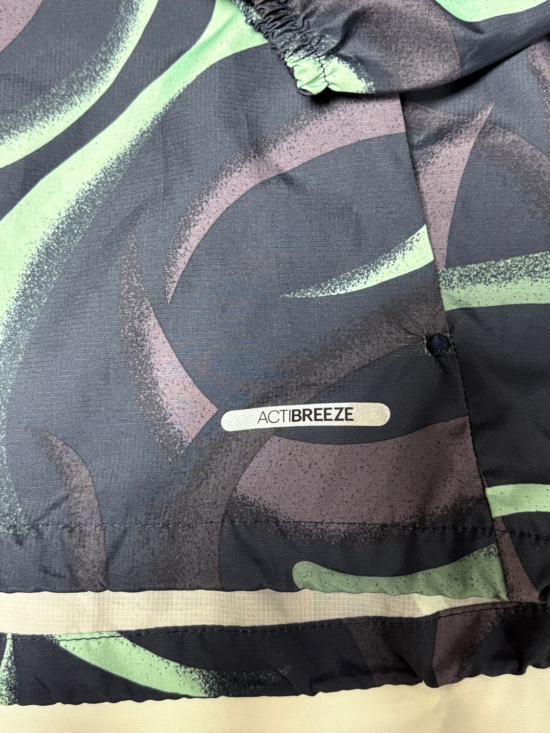 아식스 로드 라이트쇼 패커블 러닝 자켓 L 상품이미지2